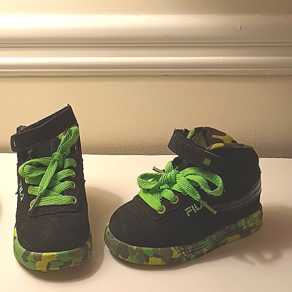 Fila Camouflage Black & Neon Green Toddler Boy Size 6